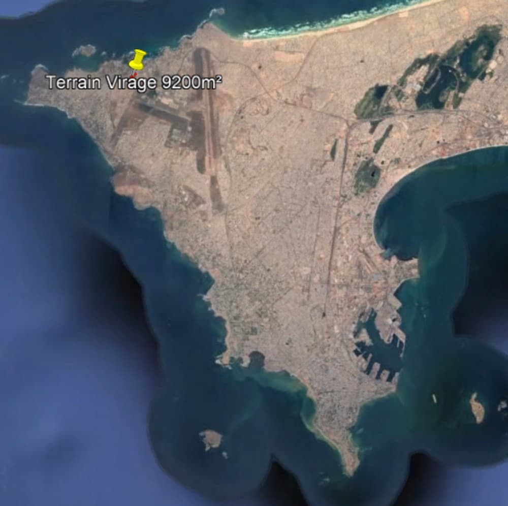 Dakar - Terrain de 9 200m²