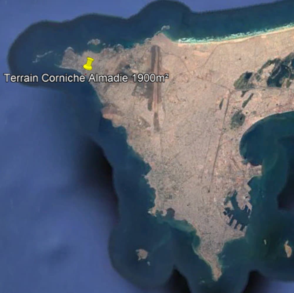 Dakar - Terrain de 1 900m²